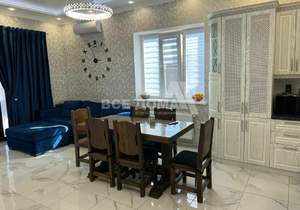 Дом 174м², 1-этажный, участок 10 сот.  