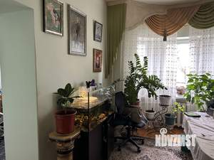 Дом 327м², 3-этажный, участок 8 сот.  