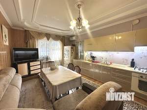 Дом 233м², 2-этажный, участок 3 сот.  