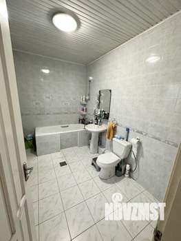 Дом 250м&sup2;, 3-этажный, участок 6 сот.  