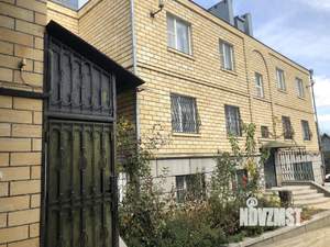 Дом 450м², 3-этажный, участок 10 сот.  