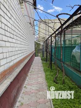 Дом 450м², 3-этажный, участок 8 сот.  