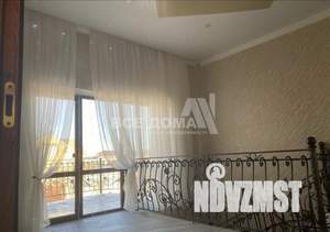 Дом 220м², 2-этажный, участок 8 сот.  