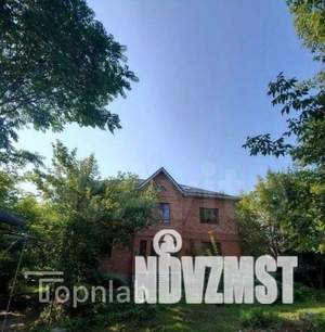 Дом 450м², 3-этажный, участок 8 сот.  