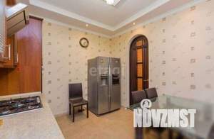 Дом 207м², 2-этажный, участок 2 сот.  