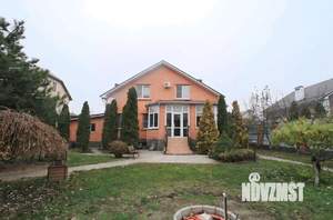 Дом 379м², 2-этажный, участок 10 сот.  