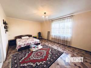 Дом 270м², 2-этажный, участок 10 сот.  