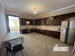 Дом 574м², 3-этажный, участок 6 сот.  