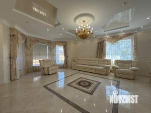 Дом 350м², 2-этажный, участок 10 сот.  