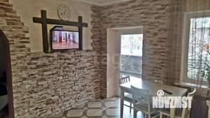 Дом 159м&sup2;, 3-этажный, участок 5 сот.  