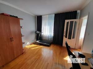 Дом 280м², 3-этажный, участок 6 сот.  