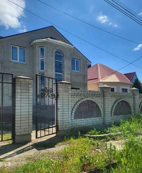 Дом 330м², 2-этажный, участок 10 сот.  