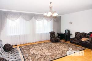 Дом 310м², 2-этажный, участок 10 сот.  