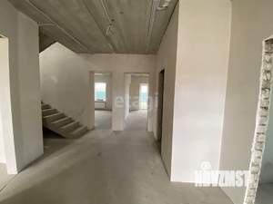 Дом 215м², 2-этажный, участок 6 сот.  