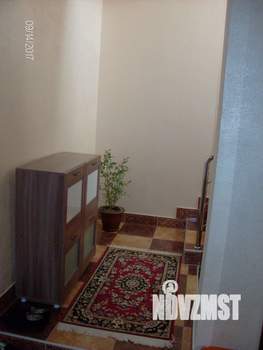 Дом 270м², 2-этажный, участок 10 сот.  