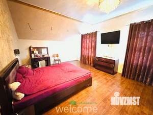 Дом 205м², 2-этажный, участок 5 сот.  