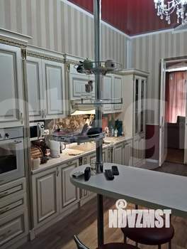 Дом 627м², 3-этажный, участок 15 сот.  