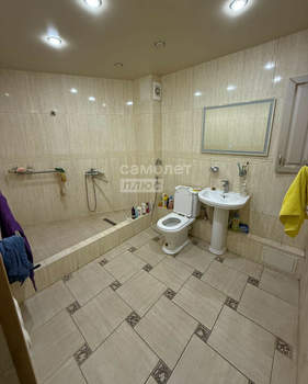 Дом 220м², 3-этажный, участок 11 сот.  