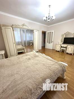 Дом 250м&sup2;, 3-этажный, участок 6 сот.  