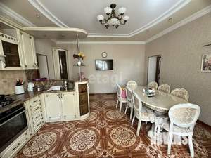 Дом 372м², 3-этажный, участок 8 сот.  