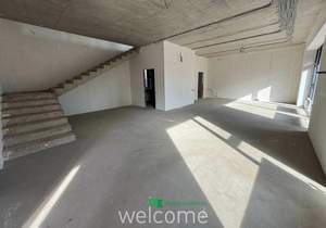 Дом 230м², 2-этажный, участок 5 сот.  