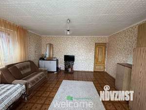 Дом 214м², 3-этажный, участок 6 сот.  