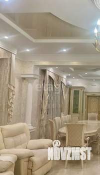 Дом 354м², 2-этажный, участок 10 сот.  