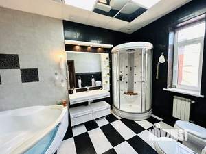 Дом 250м², 2-этажный, участок 6 сот.  