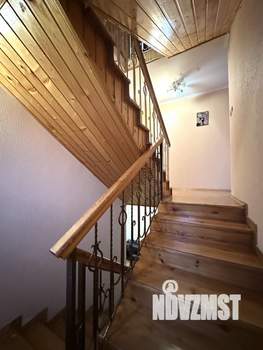 Дом 250м&sup2;, 3-этажный, участок 6 сот.  