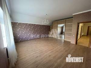 Дом 263м², 2-этажный, участок 8 сот.  