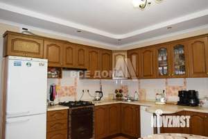 Дом 288м², 2-этажный, участок 6 сот.  