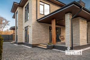 Дом 195м², 2-этажный, участок 5 сот.  