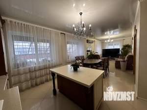 Дом 280м², 4-этажный, участок 7 сот.  