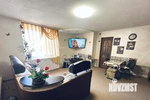 Дом 180м², 2-этажный, участок 10 сот.  