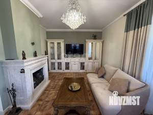 Дом 265м², 2-этажный, участок 6 сот.  