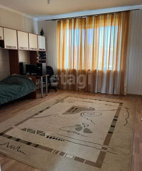 Дом 290м², 3-этажный, участок 10 сот.  