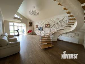 Дом 350м², 2-этажный, участок 6 сот.  