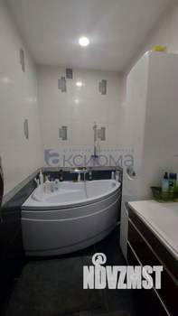 Дом 181м², 3-этажный, участок 3 сот.  