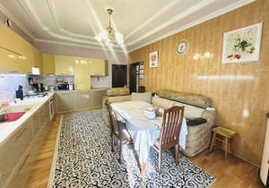 Дом 233м², 2-этажный, участок 3 сот.  