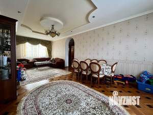 Дом 235м², 2-этажный, участок 4 сот.  