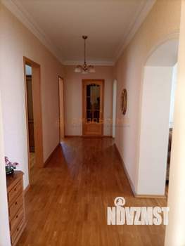 Коттедж 220м², 2-этажный, участок 3 сот.  