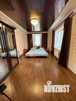 Дом 270м², 3-этажный, участок 5 сот.  