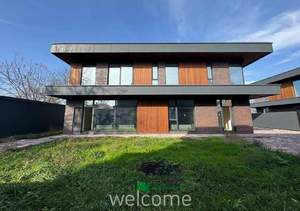 Дом 230м², 2-этажный, участок 5 сот.  