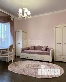 Дом 194м², 2-этажный, участок 6 сот.  