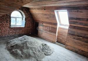 Дом 500м², 3-этажный, участок 10 сот.  