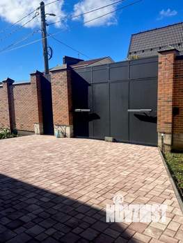 Дом 335м², 3-этажный, участок 10 сот.  