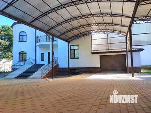 Дом 600м², 4-этажный, участок 25 сот.  