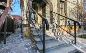 Дом 206м², 3-этажный, участок 5 сот.  