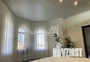 Дом 220м², 2-этажный, участок 8 сот.  