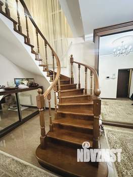 Дом 211м², 2-этажный, участок 3 сот.  